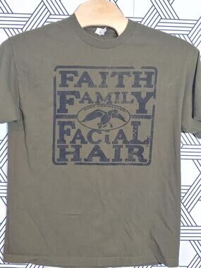 Duck Commander Roberston Family Tshirt Size XL